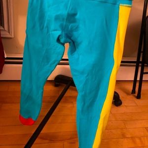 Lululemon leggings - crops